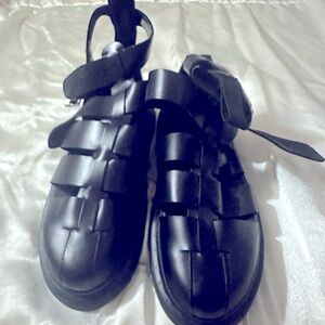 Doc Martens Sandals Women’s Size 7